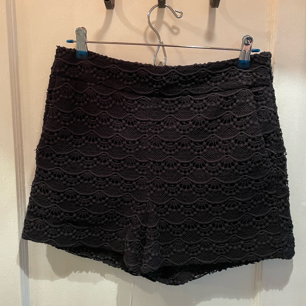 Express- High Waisted Lace Shorts